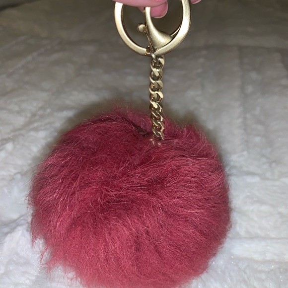 UGG Accessories - UGG Pom Pom purse keychain